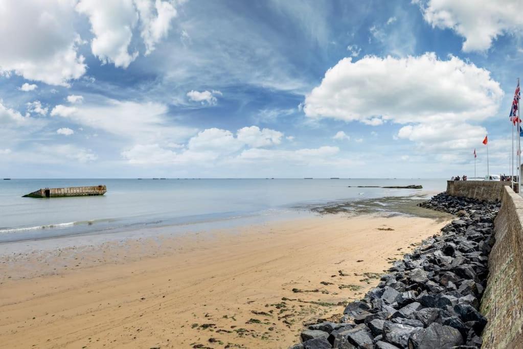 Le Joffre - Studio Sur La Digue En Centre Ville Arromanches-les-Bains Esterno foto