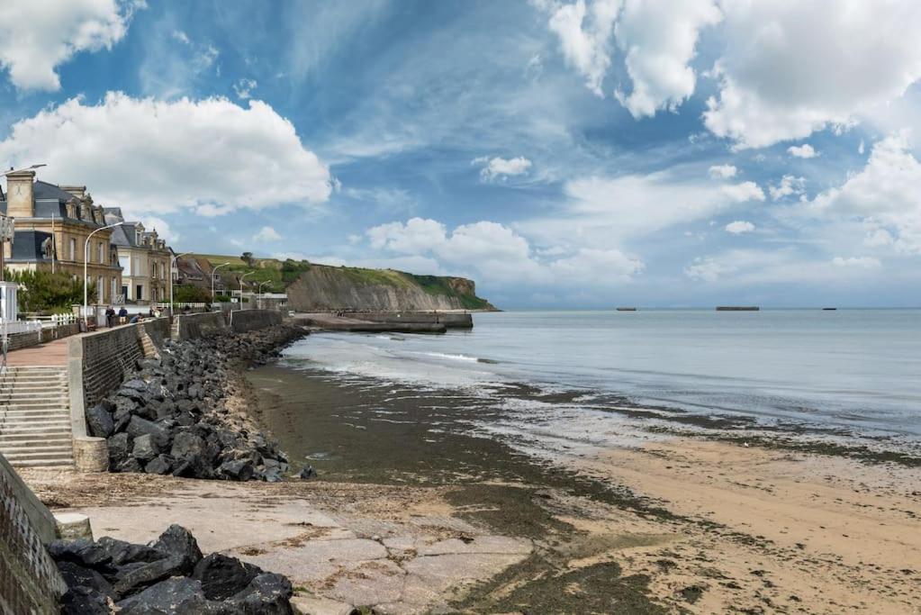 Le Joffre - Studio Sur La Digue En Centre Ville Arromanches-les-Bains Esterno foto